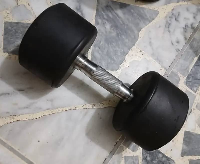 Rubber Dumbells with metal handle great quality durable at your doors 9