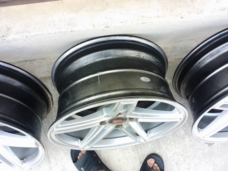 Star alloy rims 2