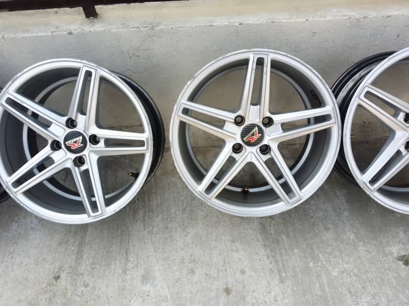 Star alloy rims 6