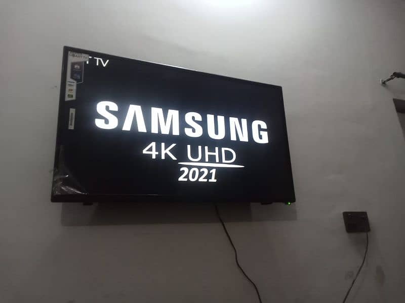 samsung 42 inch smart Tv 1