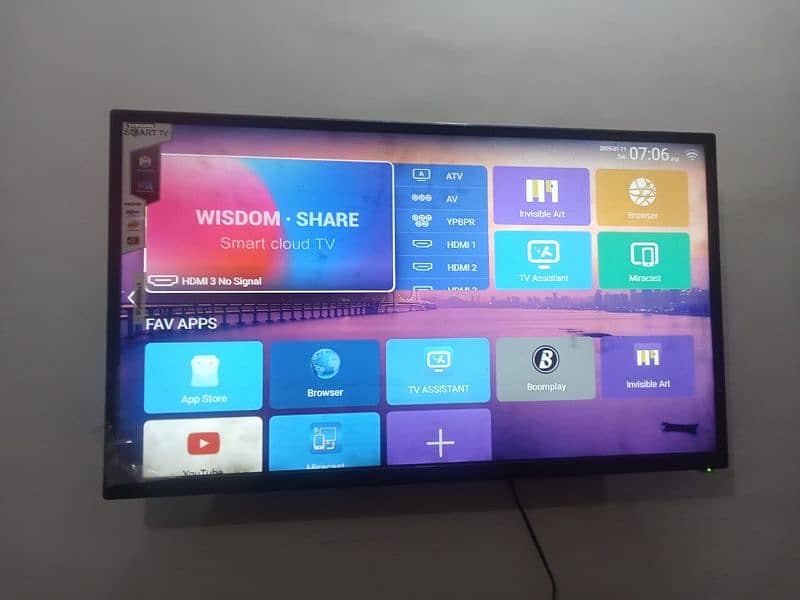 samsung 42 inch smart Tv 4