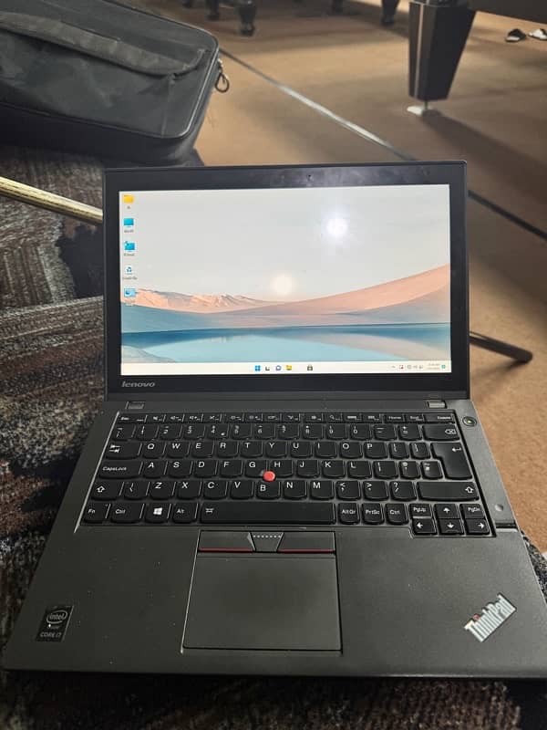 LAPTOP 4