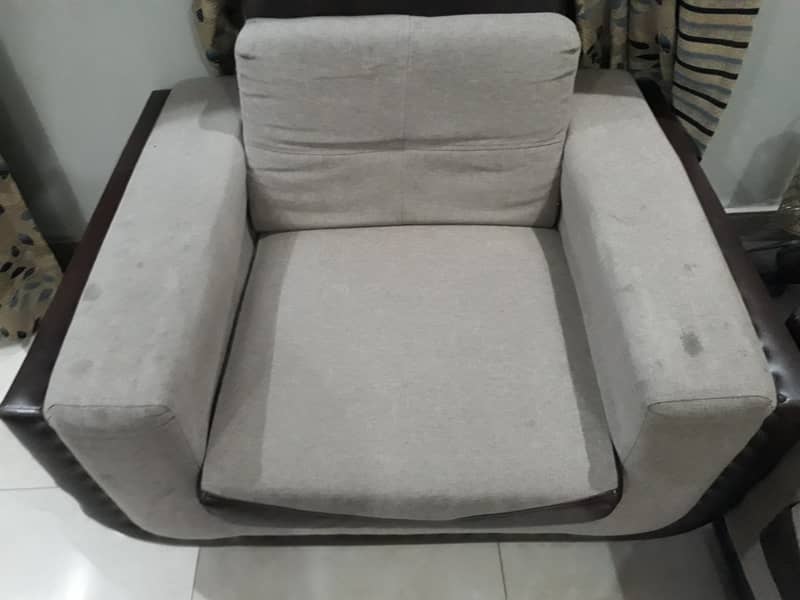 Stylish and comfortable sofa set 5