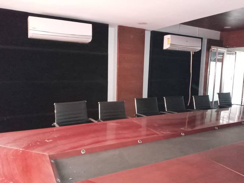 Furnished 5000sq. Ft Office Main Boulevard Gulberg 3 Near Liberty Market 11