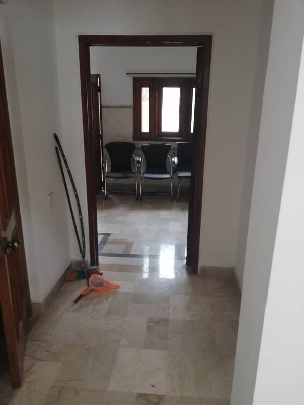 Gulberg 3 Upper Portion 2 Kanal With Separate Gate 5 Beds For Silent Office 7