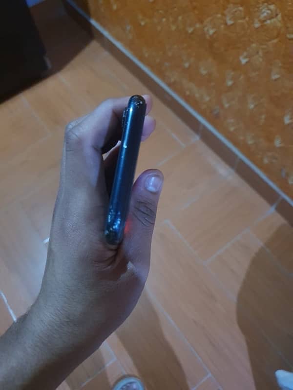 IPHONE XR non pta 3