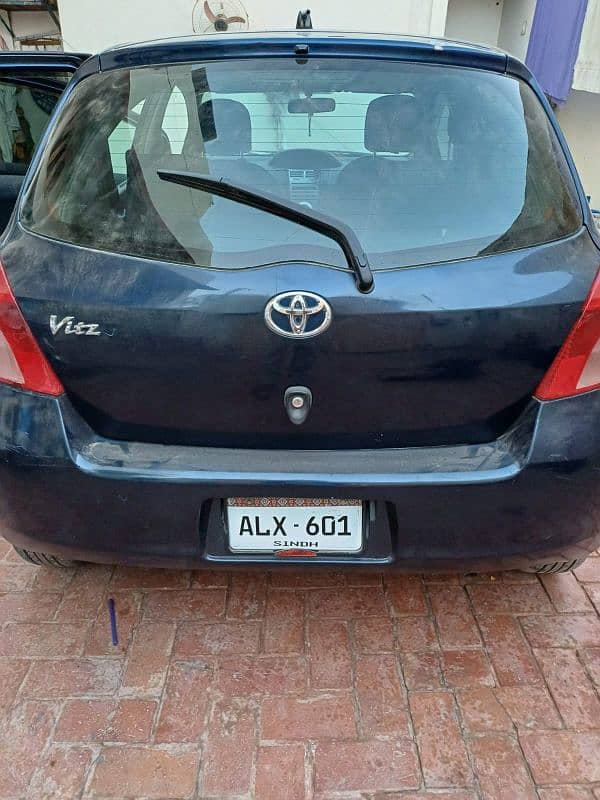 Toyota Vitz 2005 3