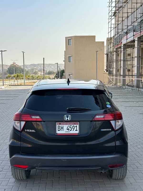 Honda Vezel x 5