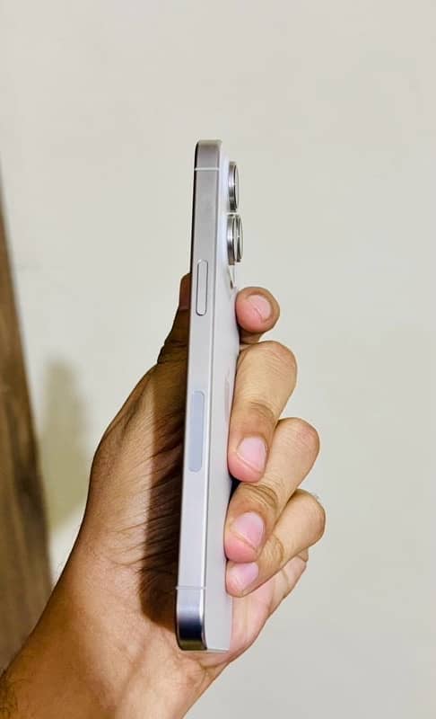 iPhone 15 pro max white titanium 3