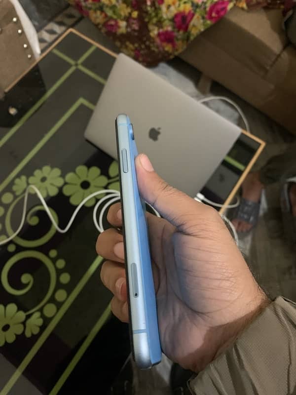 IPhone Xr dual approved 0