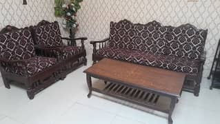 5 seater sofa set for sale with molty foam gadi v good condition