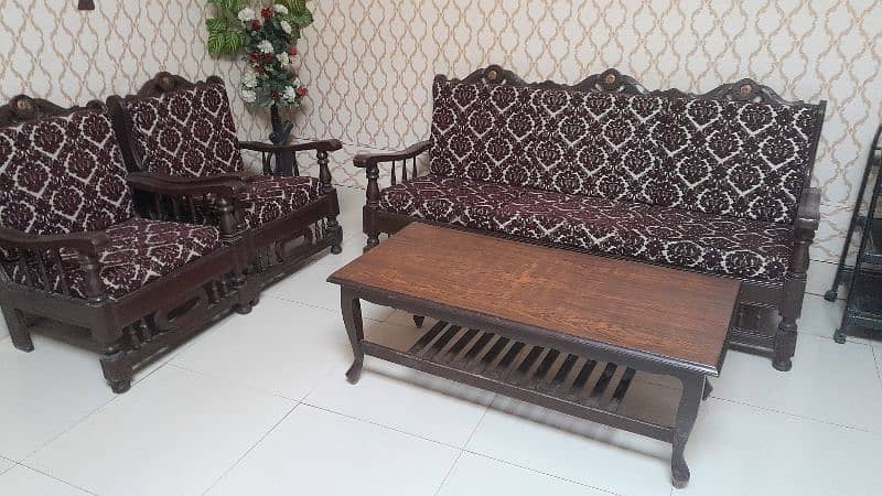 5 seater sofa set for sale with molty foam gadi v good condition 1