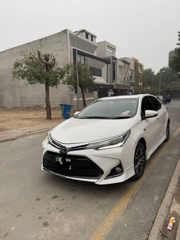 Toyota Altis Grande 2018 0