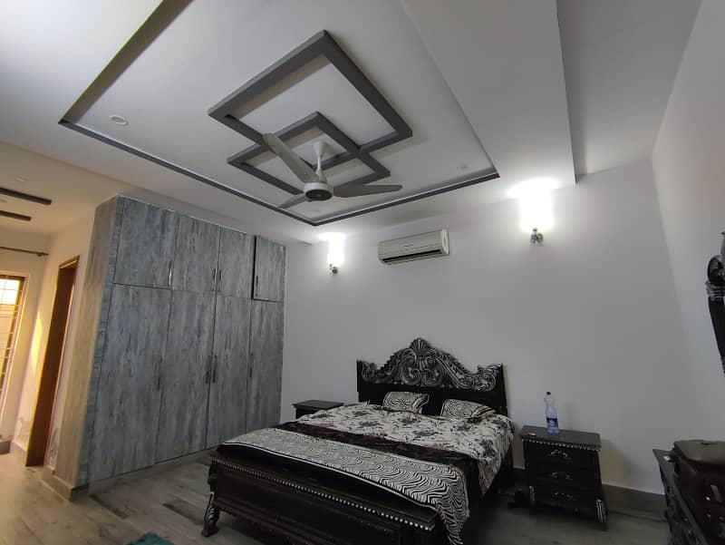 10 Marla House In Bahria Town Lahore For Rent 15