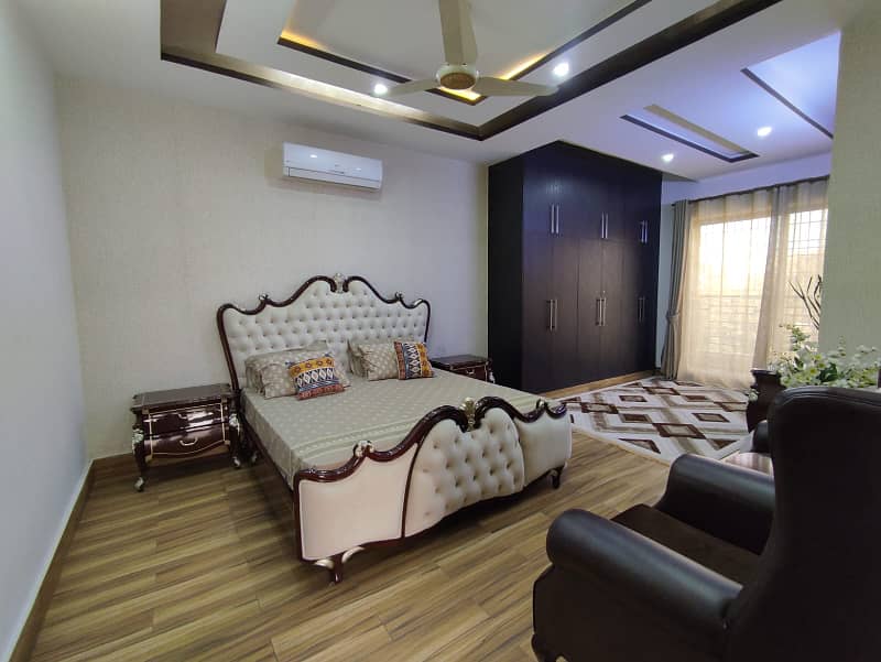 10 Marla House In Bahria Town Lahore For Rent 19