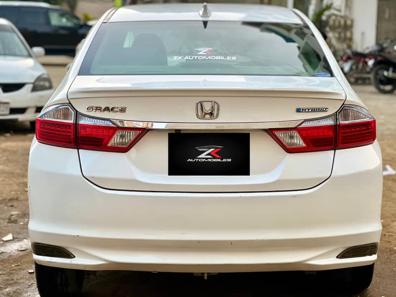 Honda Grace Hybrid 2015/19 5