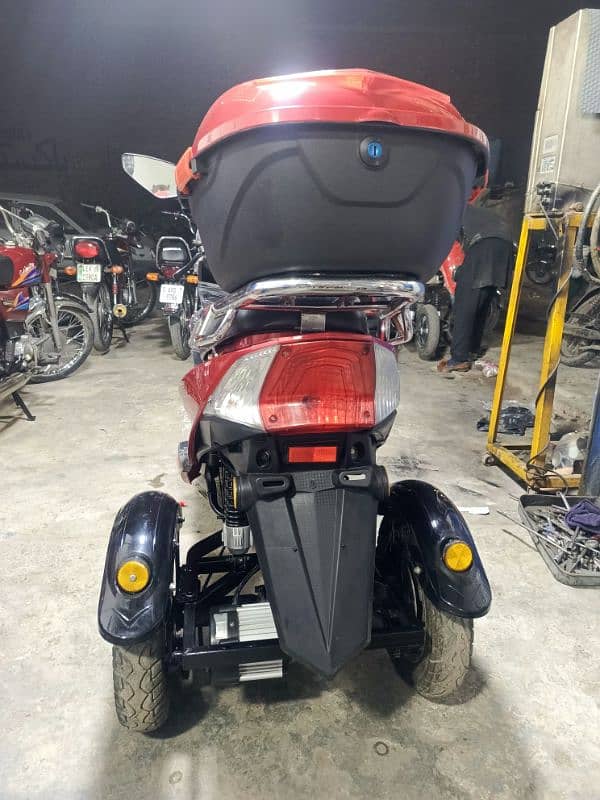 electric tri wheeler scooty like new 3 wheel scooter 8