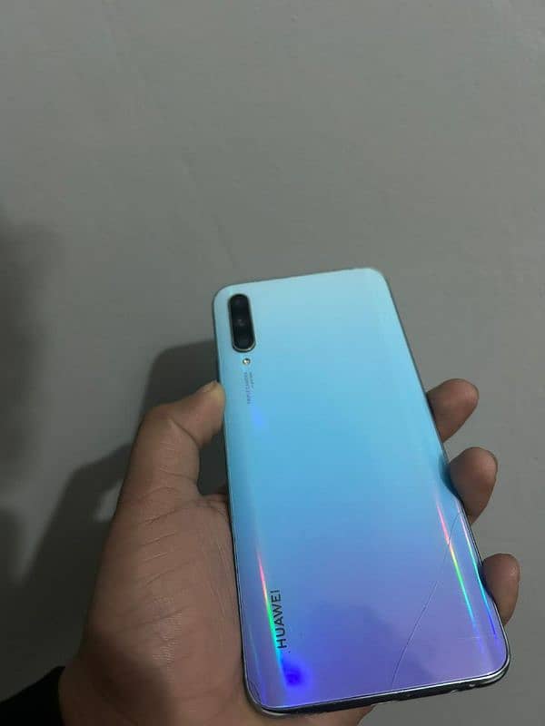 Huawei Y9s 128Gb Good condition with box 4