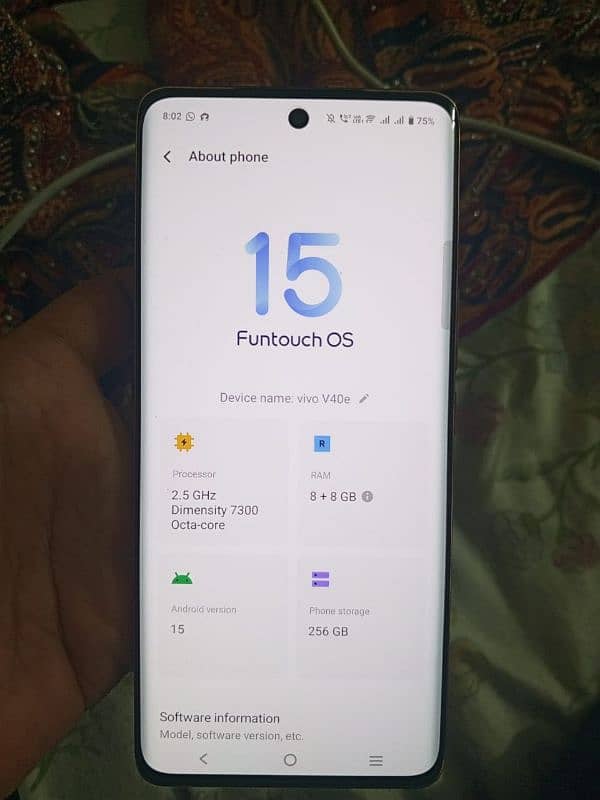 vivo v40e 18 dair mahena use hua ha 10/10 condition Daba charger sath 5