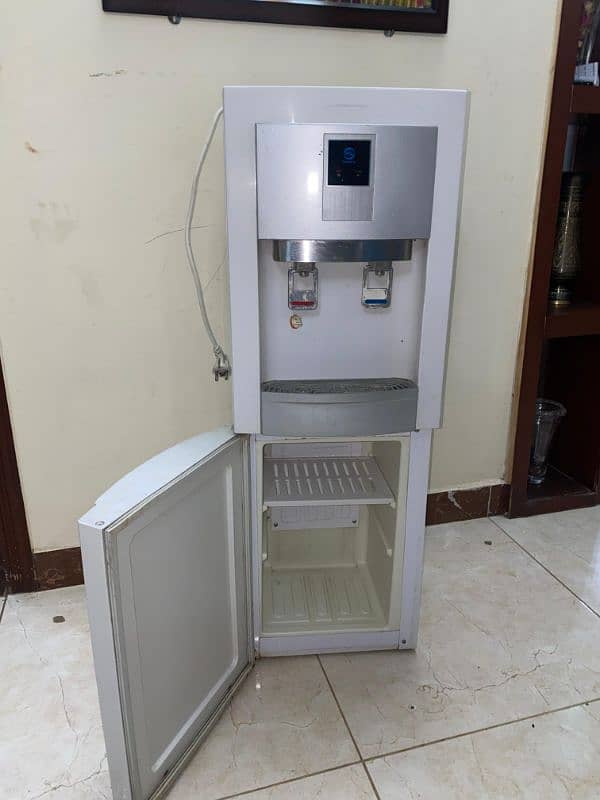 PEL Water Dispenser 1