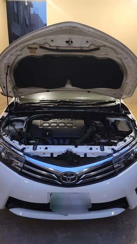 Toyota Altis Grande 2016 1