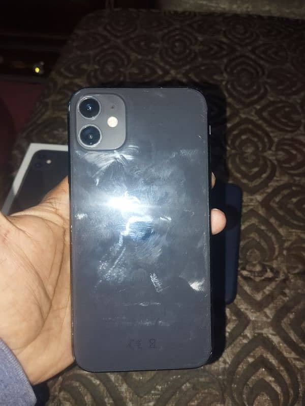 iPhone 11 Black 64 Gb Factory unlocked 2