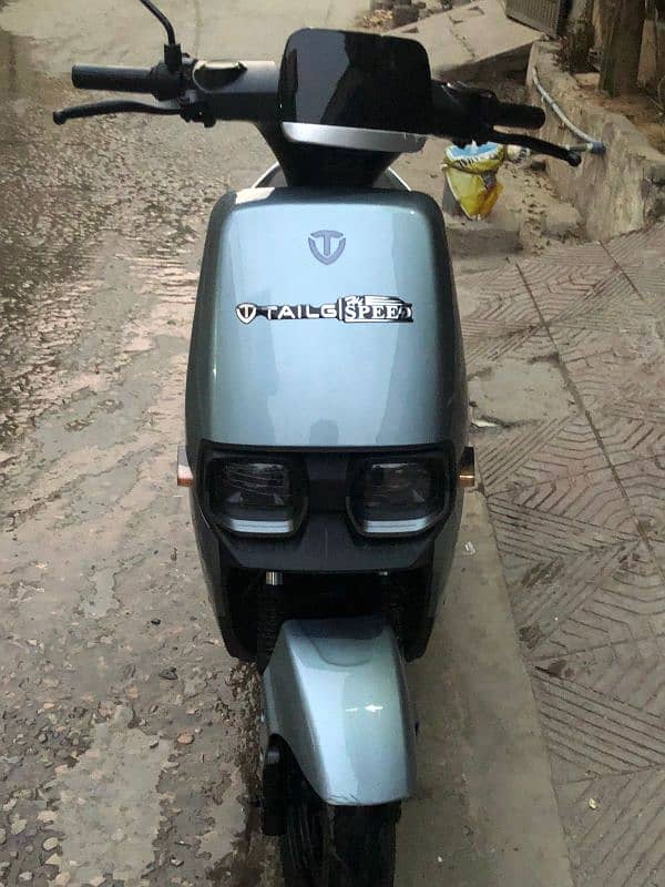 Hi speed Tail G company Scootey new just 2month used Urgent sale 0