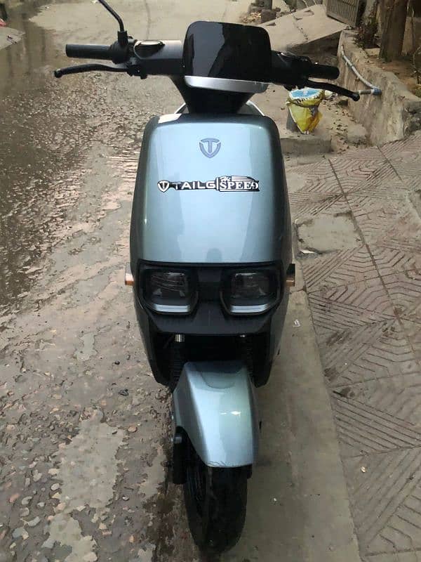 Hi speed Tail G company Scootey new just 2month used Urgent sale 2