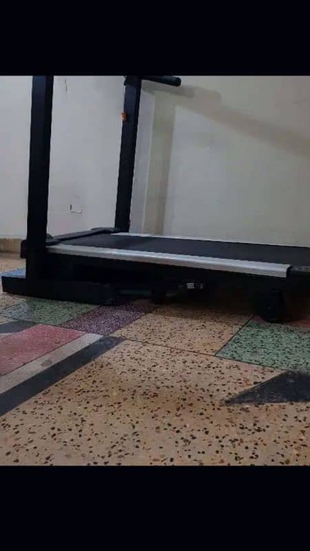 electric Treadmill capacity 130kg sale urgent Available delivery 4