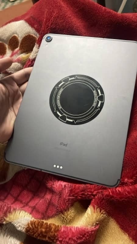 ipad pro 2018 256GB sim working only exchnge with iphone 12 13 others 1