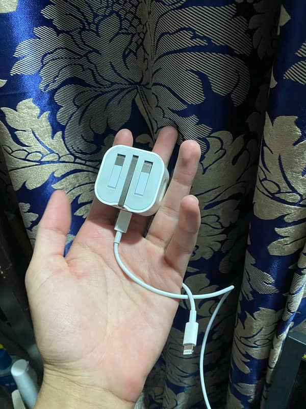 APPLE CHARGER ORIGNAL 1