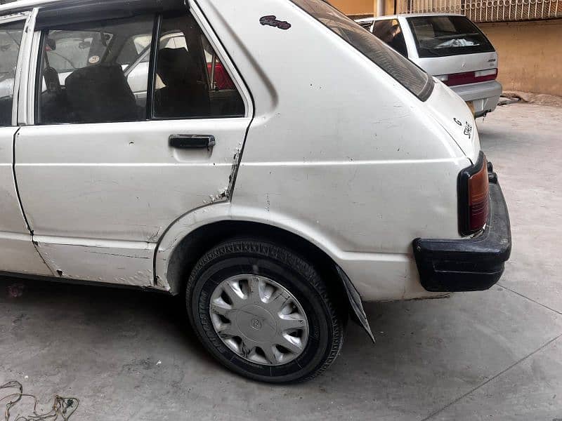 Toyota Starlet 1984 4