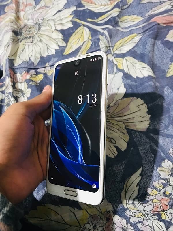 aquos r2 0