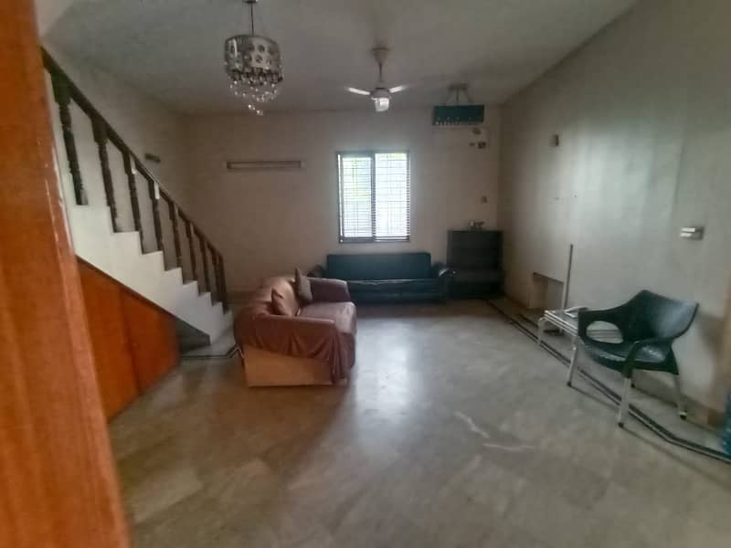 10 MARLA FULL HOUSE FOR SALE IN REAL COTTAGES NEAR DHA PHASE 1 2