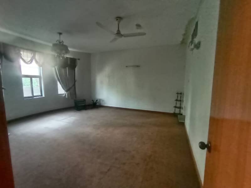 10 MARLA FULL HOUSE FOR SALE IN REAL COTTAGES NEAR DHA PHASE 1 6