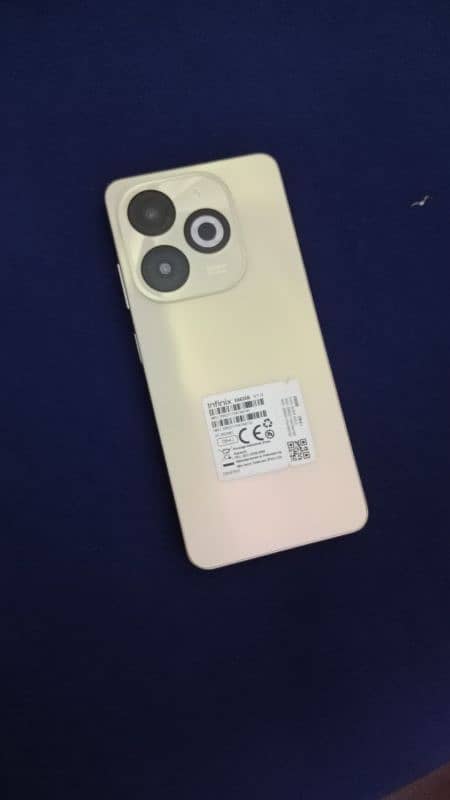 infinix smart 8 pro 8 /128 2