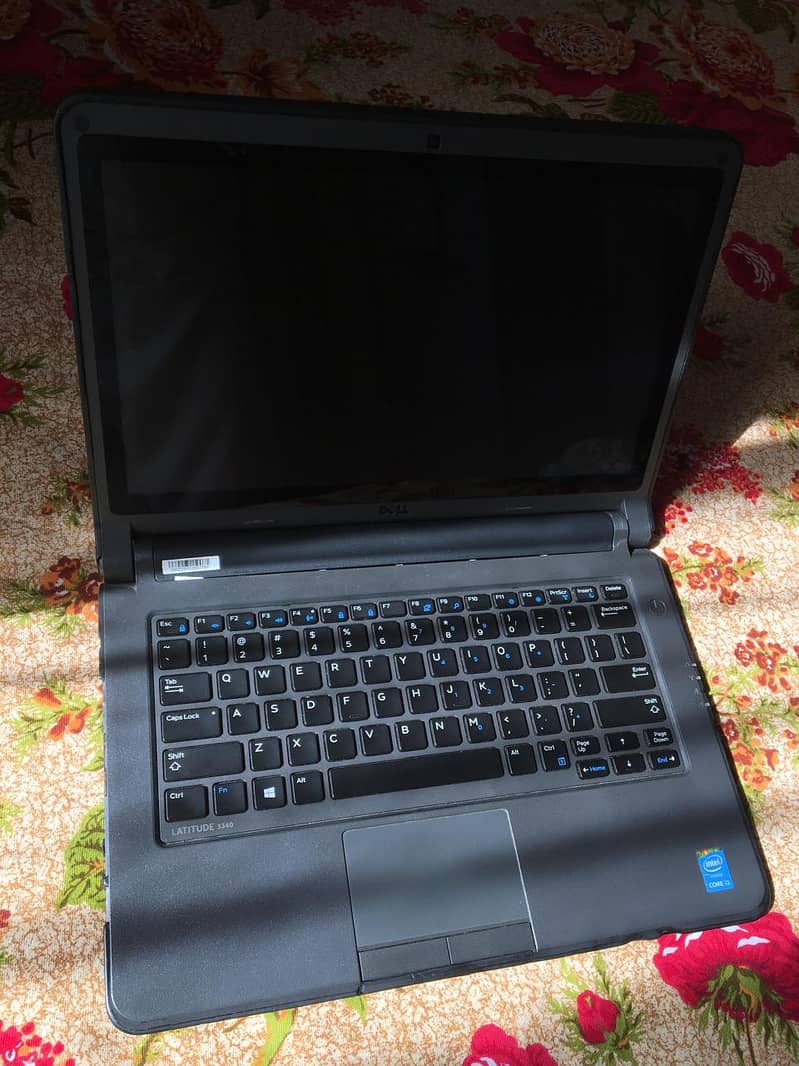 Dell latitude Core-i3 4th gen 2