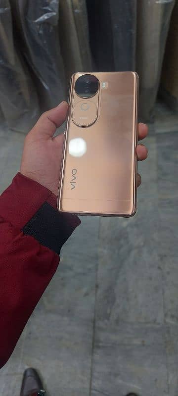 vivo v40e 1 month used 1