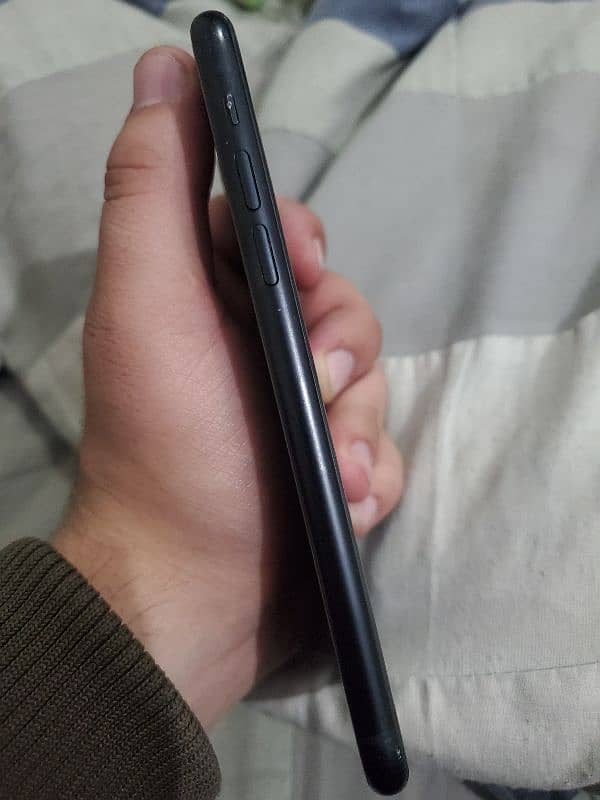 Iphone XR For argent sale 7