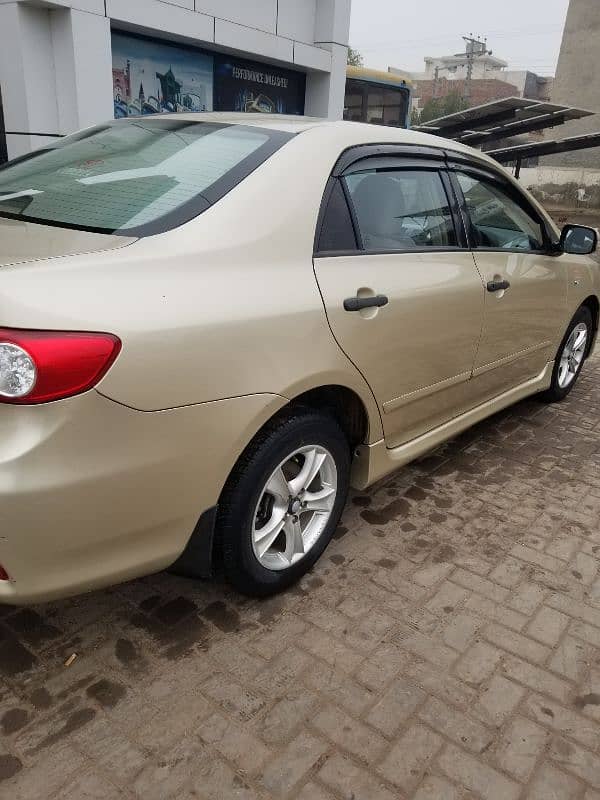 Toyota Corolla GLI 2012 12