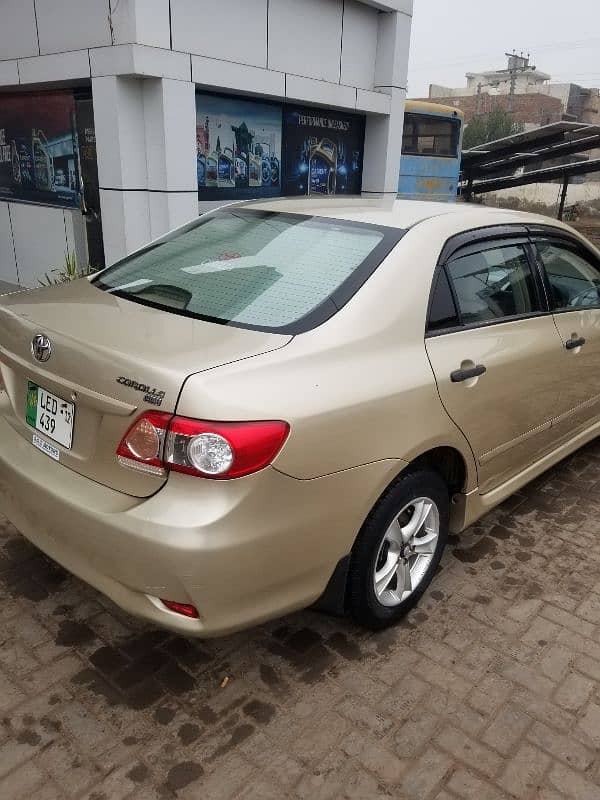 Toyota Corolla GLI 2012 14