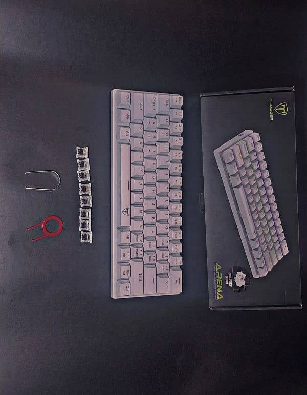 T-Dagger Red Dragon Arena 61% Mechanical Keyboard (White)* 0