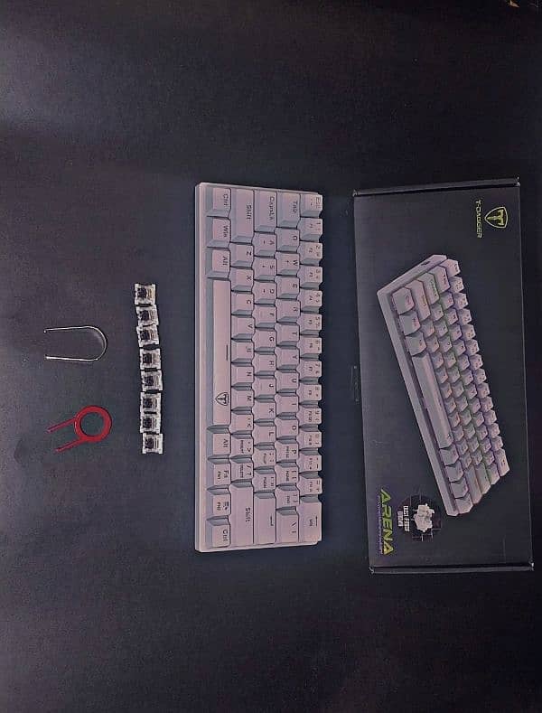 T-Dagger Red Dragon Arena 61% Mechanical Keyboard (White)* 2