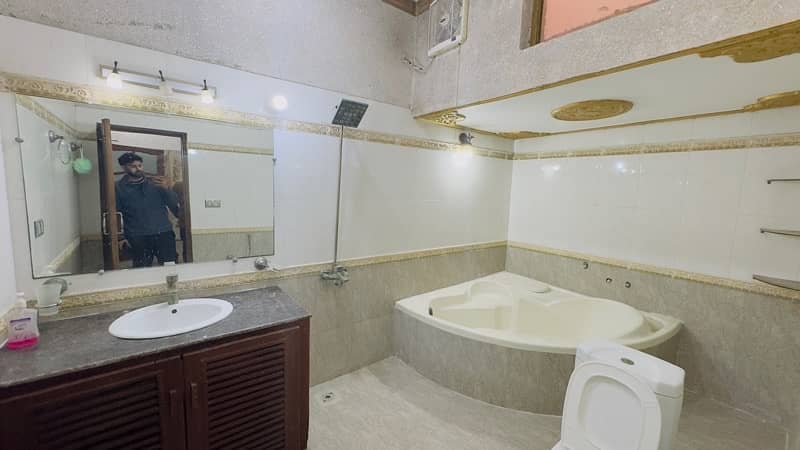 6 Marla House Available For Rent In Cantt Model villa Sialkot 5