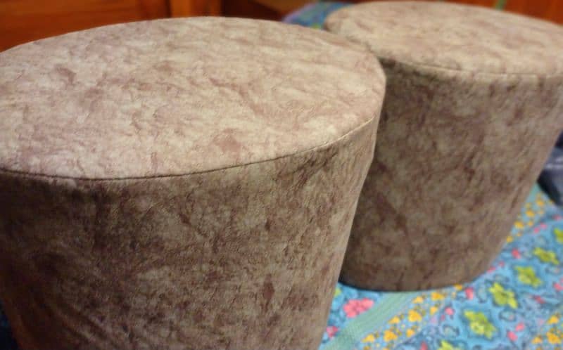 4 seater stools 1