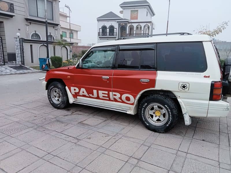 Mitsubishi Pajero 1991 8