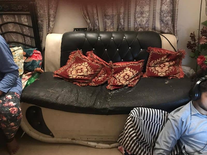 7 seater Sofaa Set URJENT SALE 1