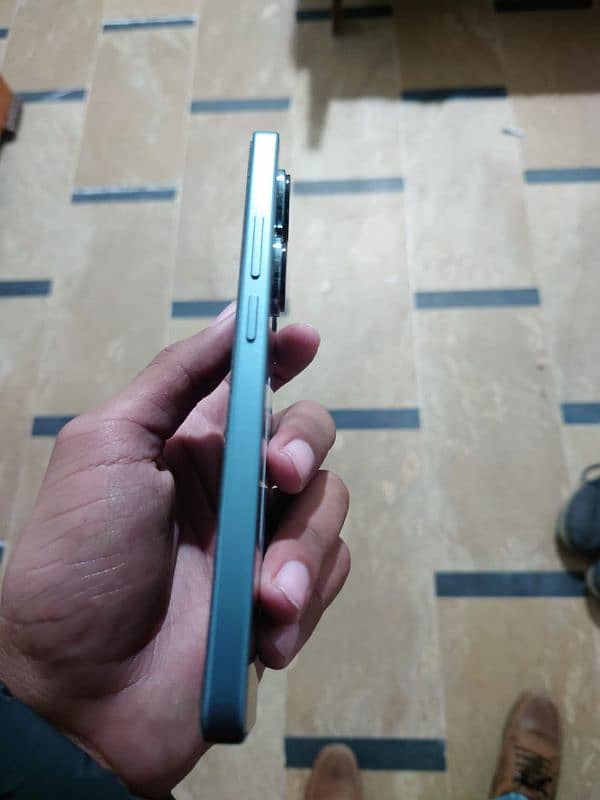 Redmi Note 13 pro ( 8 256 ) 6