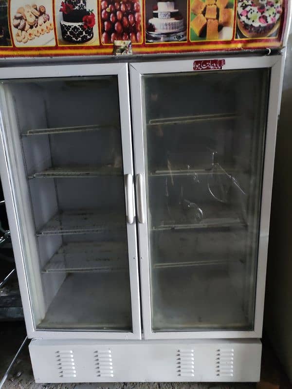 Double door fridge/ Chiller/bakery chiller/ 0