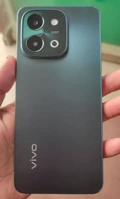 vivo y28 . . 8+8 gb ram. . 128 gb. . 10/10. . sirf 4 months used howa ha. .